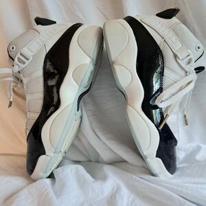 Nike Air Jordan 6 Rings Sneakers Size 1Y Youth Black/White EUC